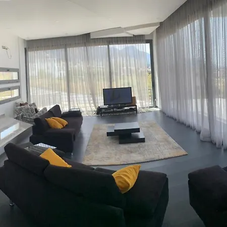 Villa Superior Between The Mountain And The Sea 4+1 *