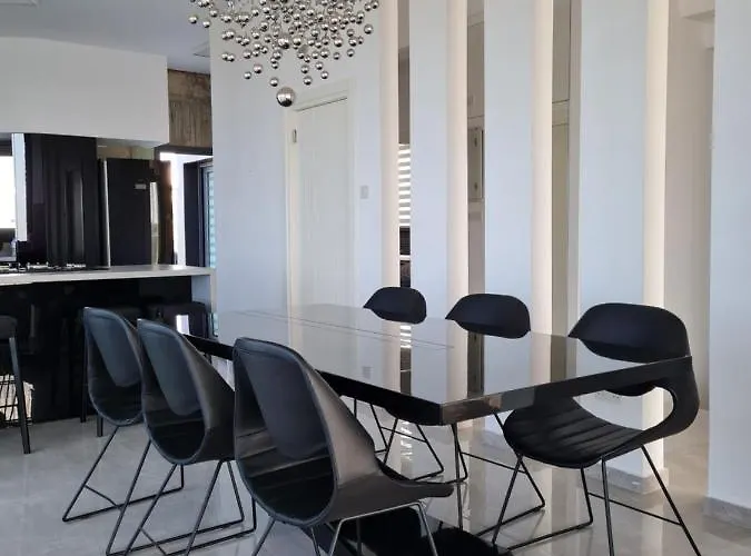 Superior Between The Mountain And The Sea 4+1 Villa *