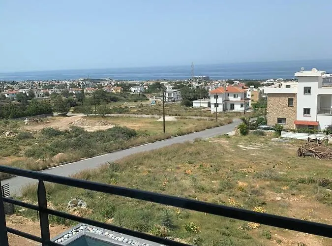 Superior Between The Mountain And The Sea 4+1 Villa