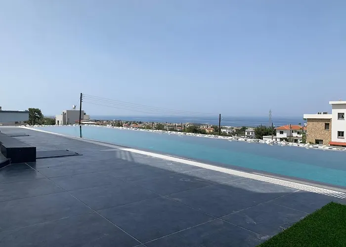 Superior Between The Mountain And The Sea 4+1 Villa